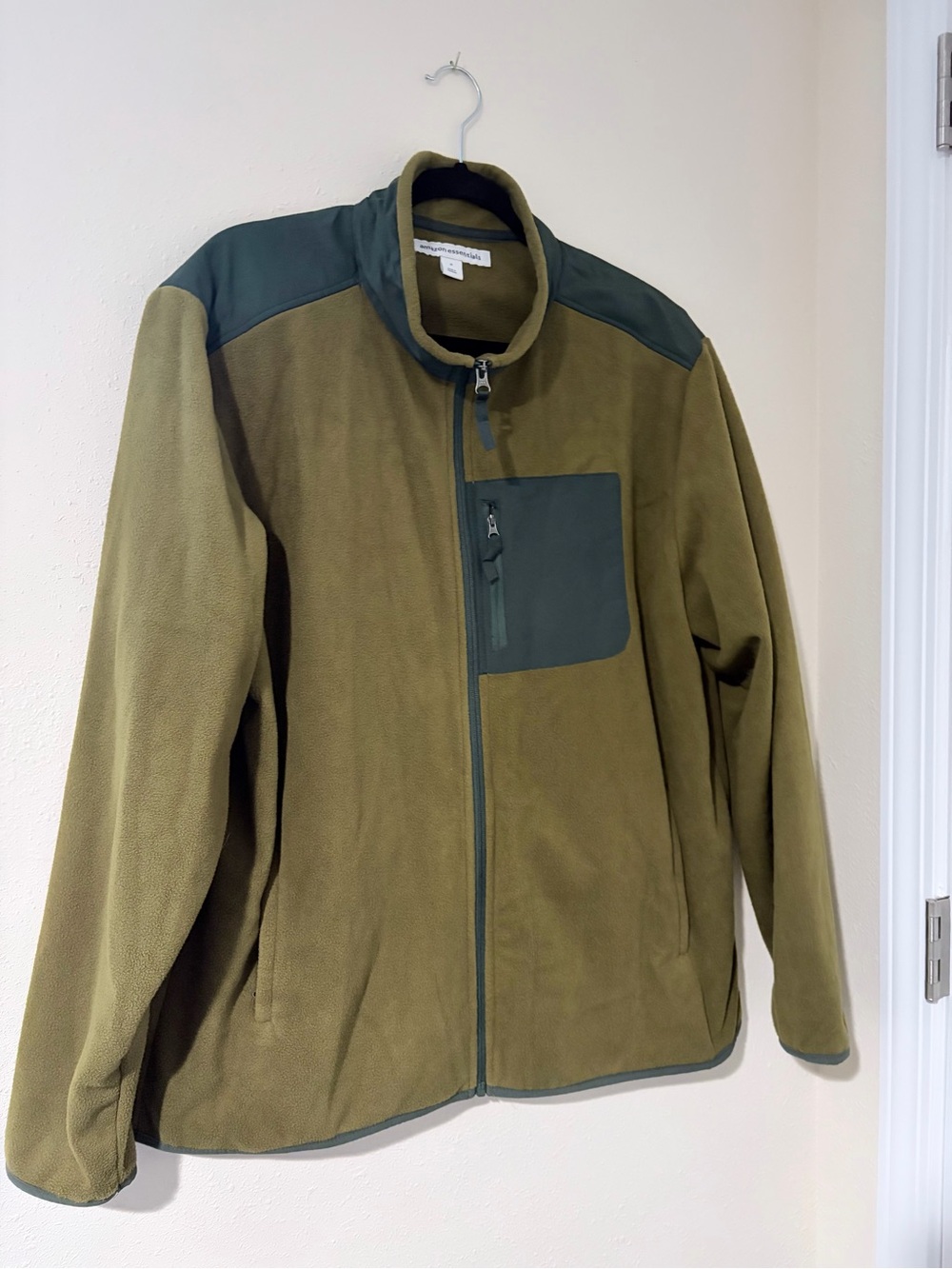 Amazon Essentials Olive Green Fleece Jacket with Dark Green Trim